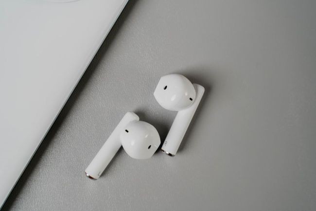 tws earbuds charge pogo pin